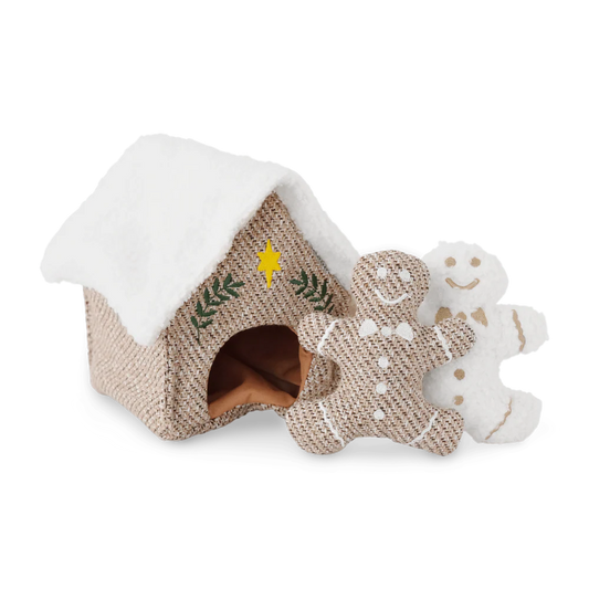 lambwolf collective gingerbread house